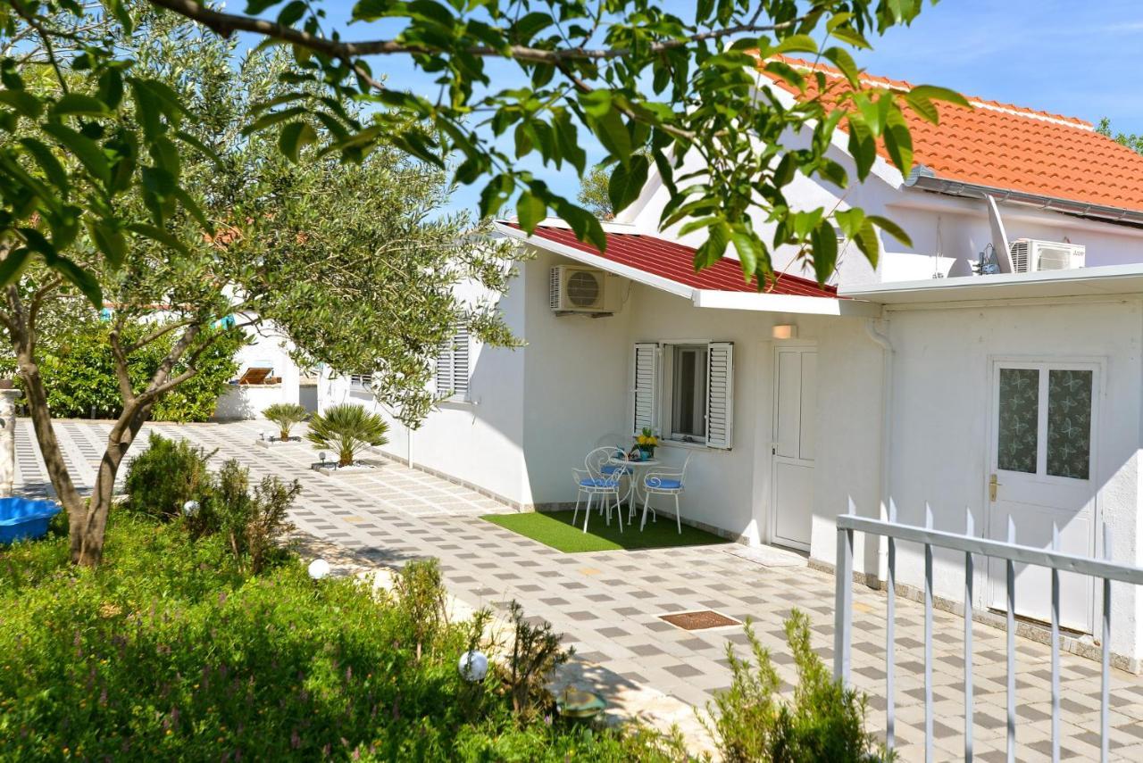 House Vidamo - Vacation Home With Swimming Pool Mala Cista Eksteriør billede